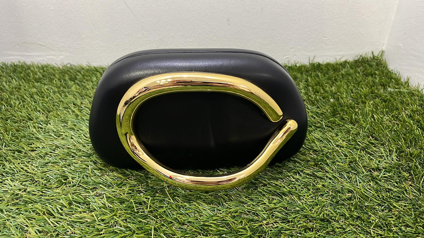 Clutch Black