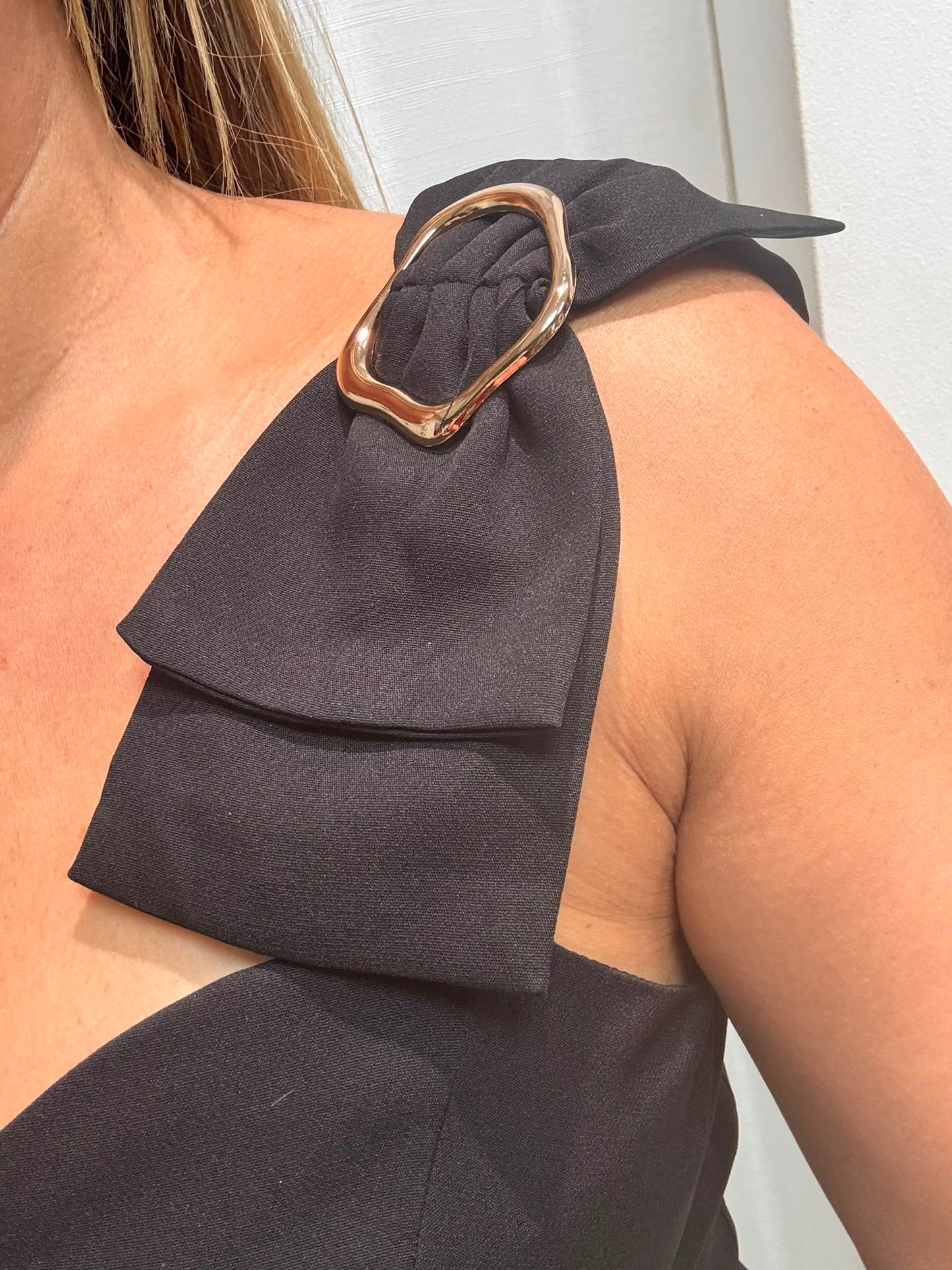 Shoulder Bow Top