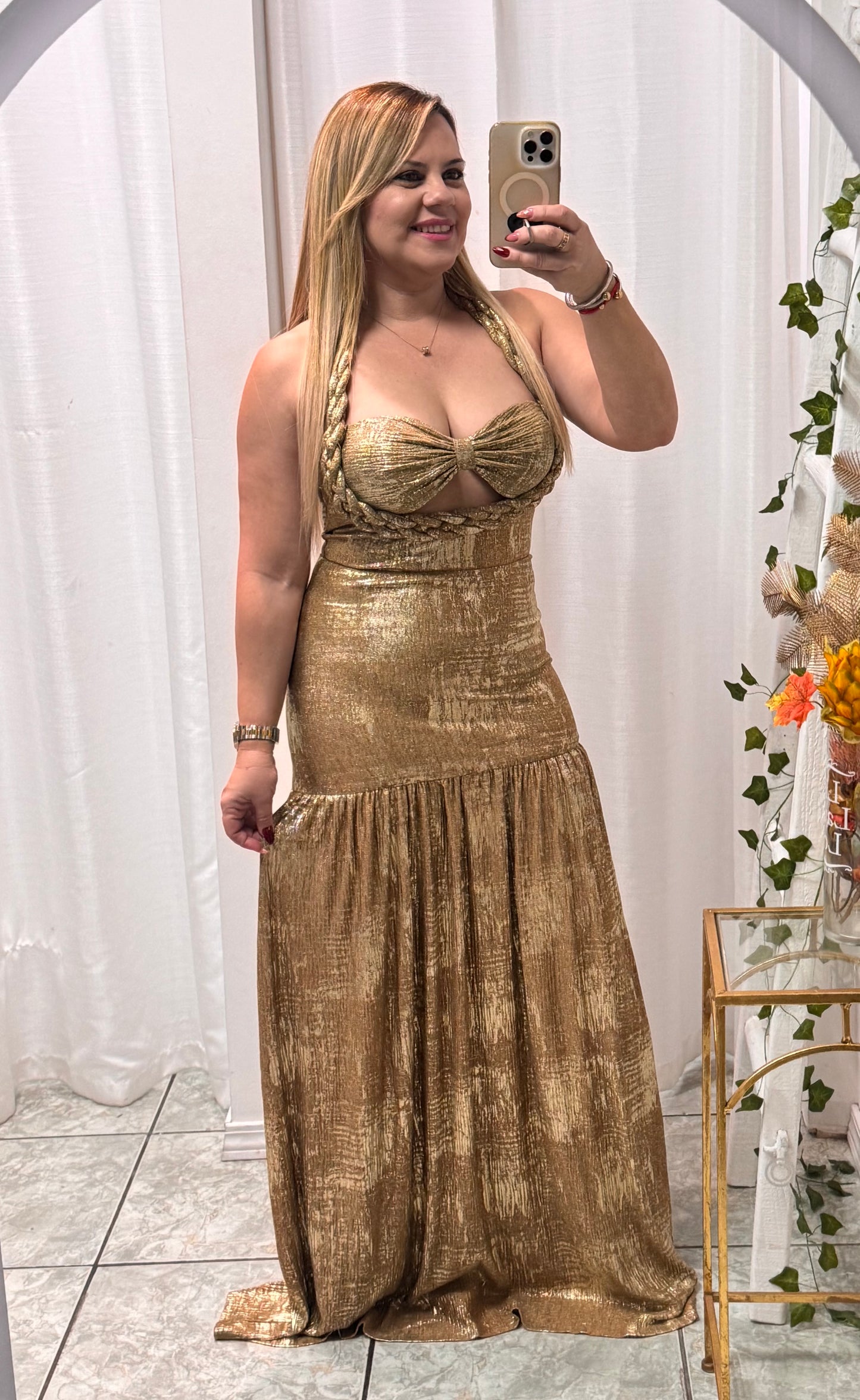 Goddess's Golden Dress